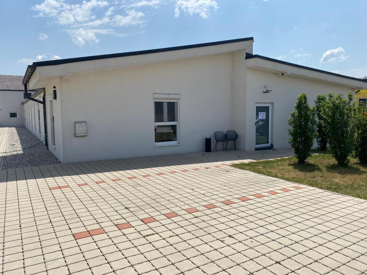 Gaestezimmer Oedenburgerstrasse Pottsching Exterior foto